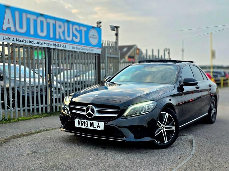 Used Mercedes C220 Premium Plus 194 HP (142 kW) 2019 Black Sedan