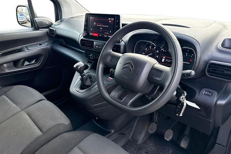 Usado Citroën Berlingo 100 HP (73 kW) 2023 Branco Monovolume