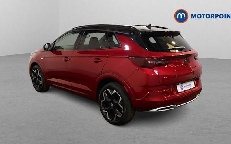 Used Vauxhall Grandland X Ultimate 131 HP (96 kW) 2023 Red SUV