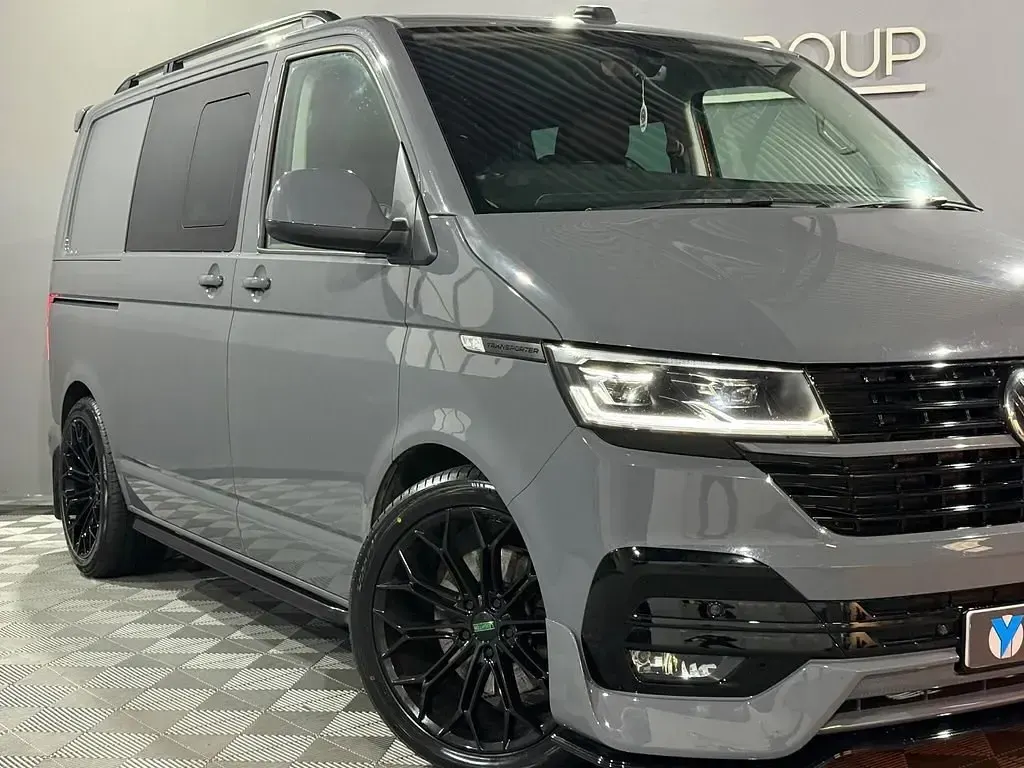 Używany VW Transporter Highline 148 KM (108 kW) 2022 Szary Van