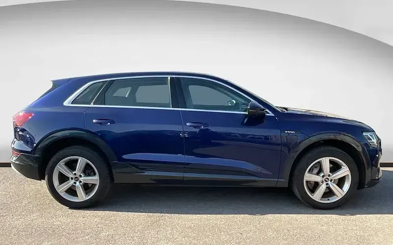 Used Audi e-tron Advanced 300 kW (408 HP) 2022 Blue SUV