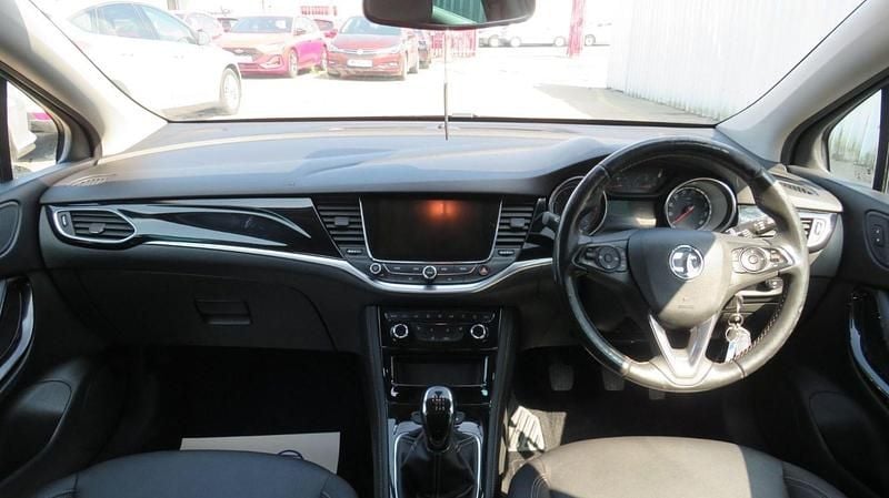 Image 2/4