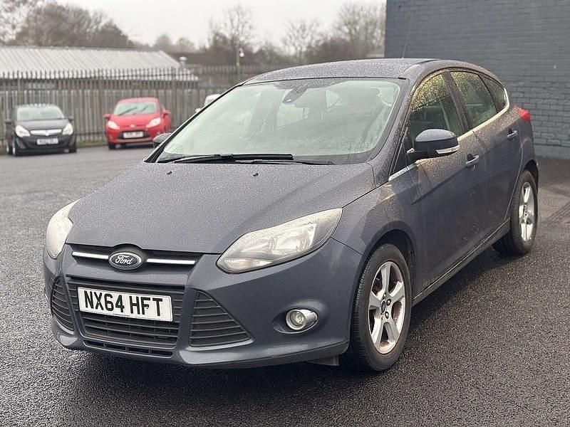 Used Ford Focus Zetec 105 HP (77 kW) 2014 Grey Hatchback