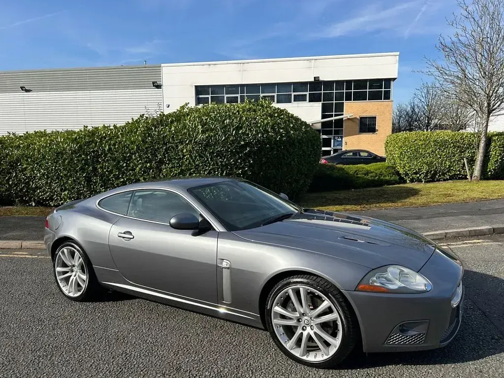 Used Jaguar XKR 420 HP (308 kW) 2007 Grey Coupe