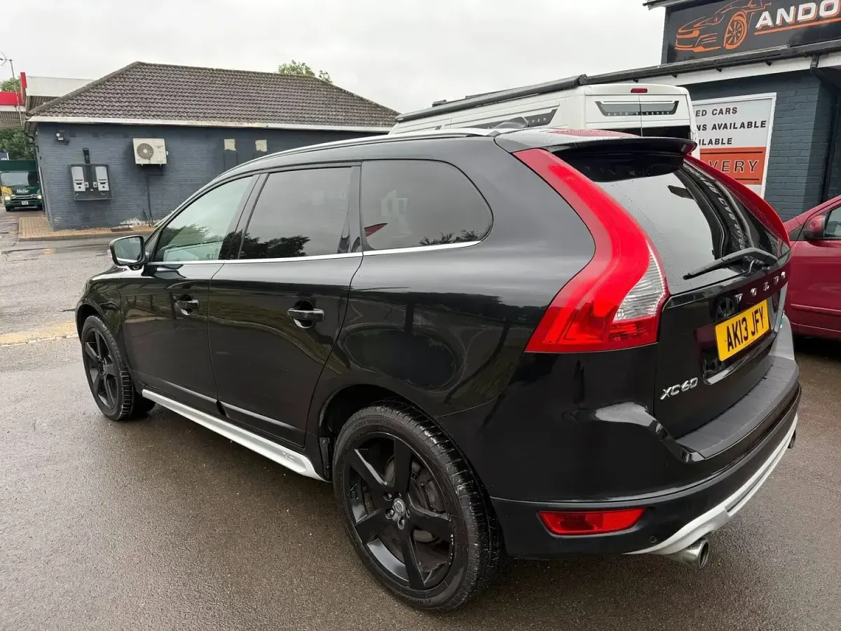 Used Volvo XC60 R-Design 2013 Black SUV