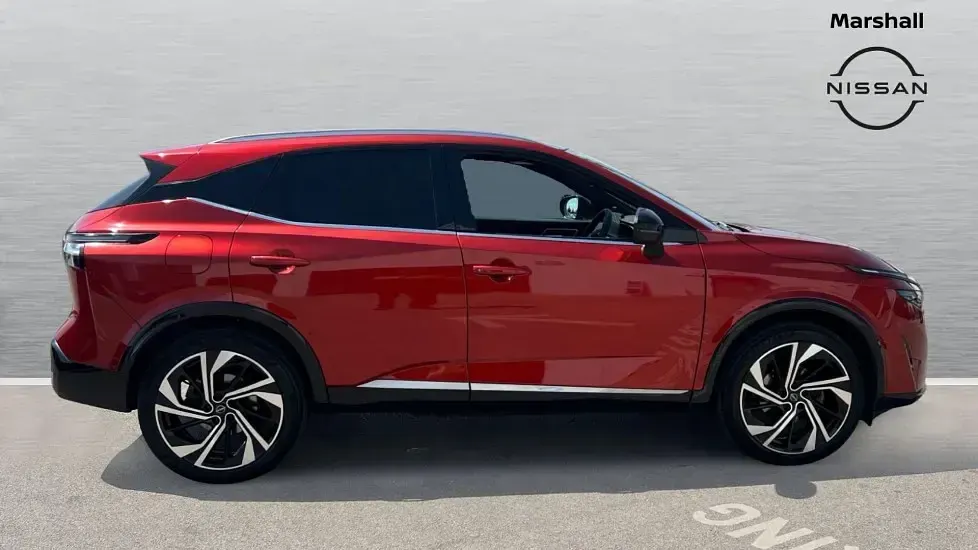 Used Nissan Qashqai Tekna+ 158 HP (116 kW) 2025 Red SUV