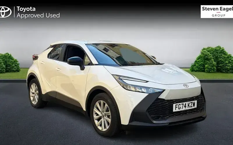 Used Toyota C-HR 140 HP (102 kW) 2024 SUV