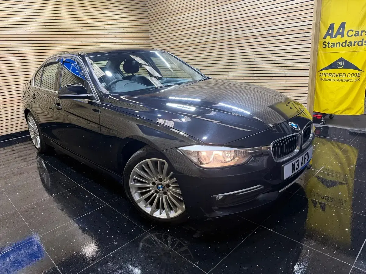 Used BMW 320 Luxury Line 184 HP (135 kW) 2012 Black Sedan