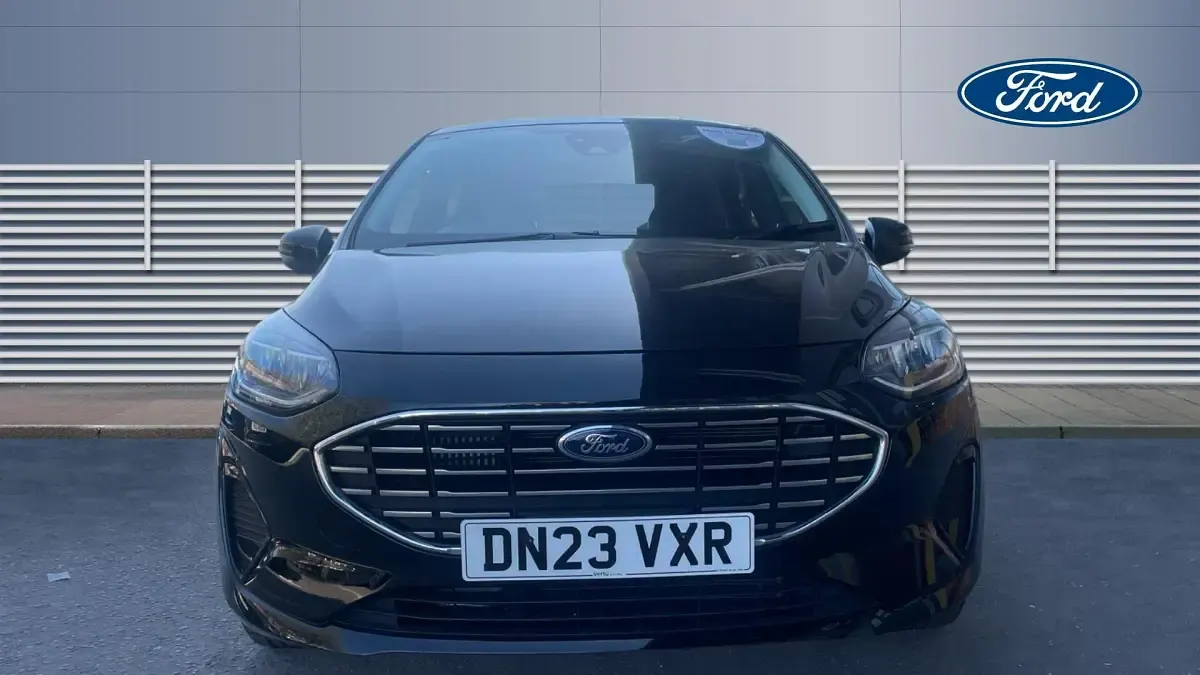 Używany Ford Fiesta Titanium 123 KM (90 kW) 2023 Czarny Hatchback