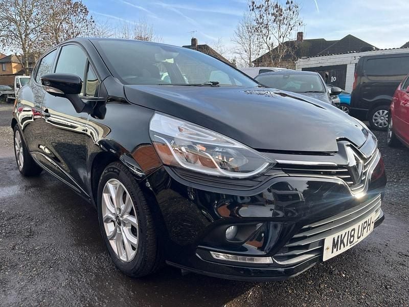 Used Renault Clio IV Dynamique 90 HP (66 kW) 2018 Black Hatchback