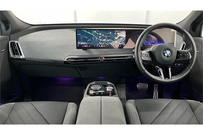 New BMW iX M Sport 300 kW (408 HP) 2025 Black sapphire metallic paint SUV