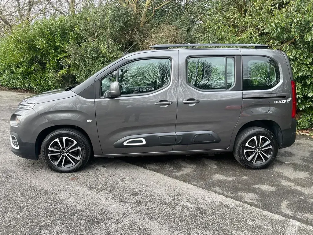 Used Citroën e-Berlingo Flair 100 HP (73 kW) 2020 Grey MPV