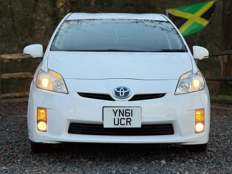 White Used 2011 Toyota Prius Hatchback | £4,950 (Fair price) - Image 1/4