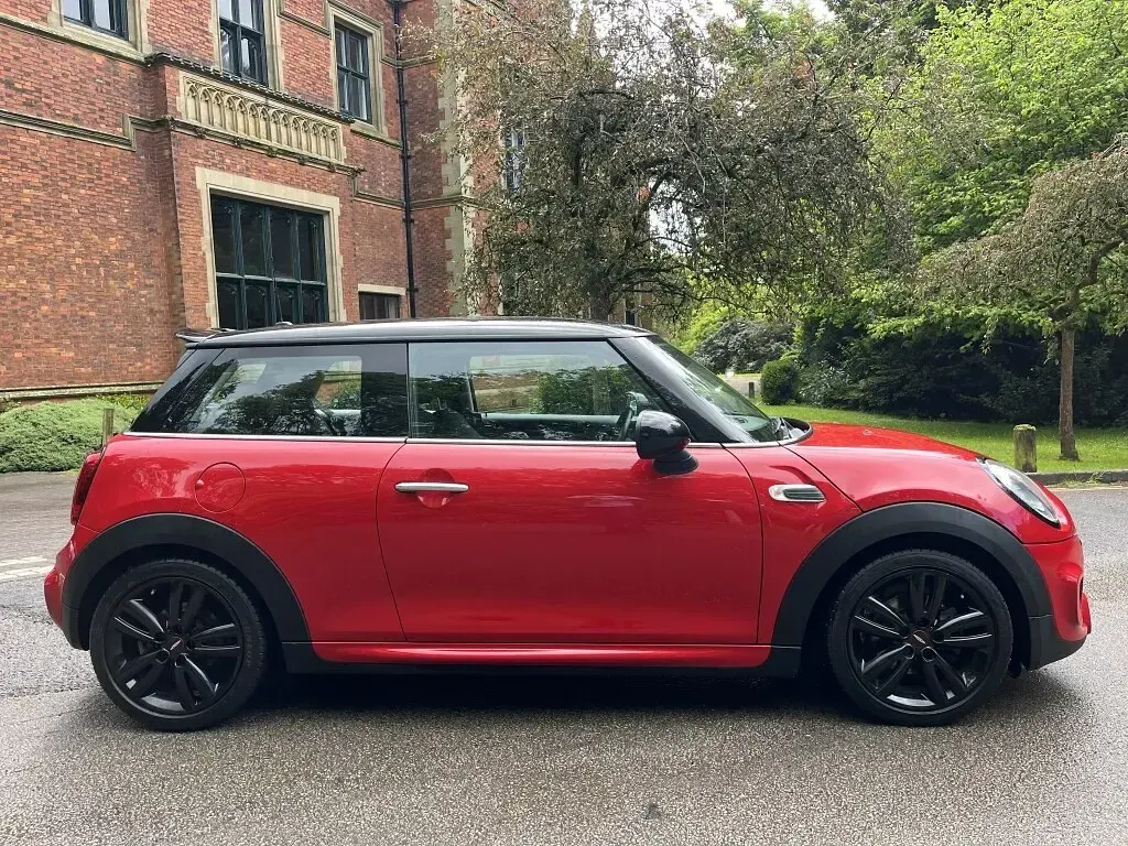 Used Mini Cooper Hatch 2018 Red Hatchback