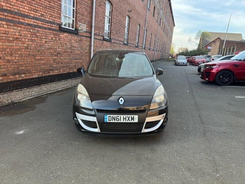 Black Used 2011 Renault Scénic III Dynamique MPV | £1,399 (Fair price) - Image 1/4
