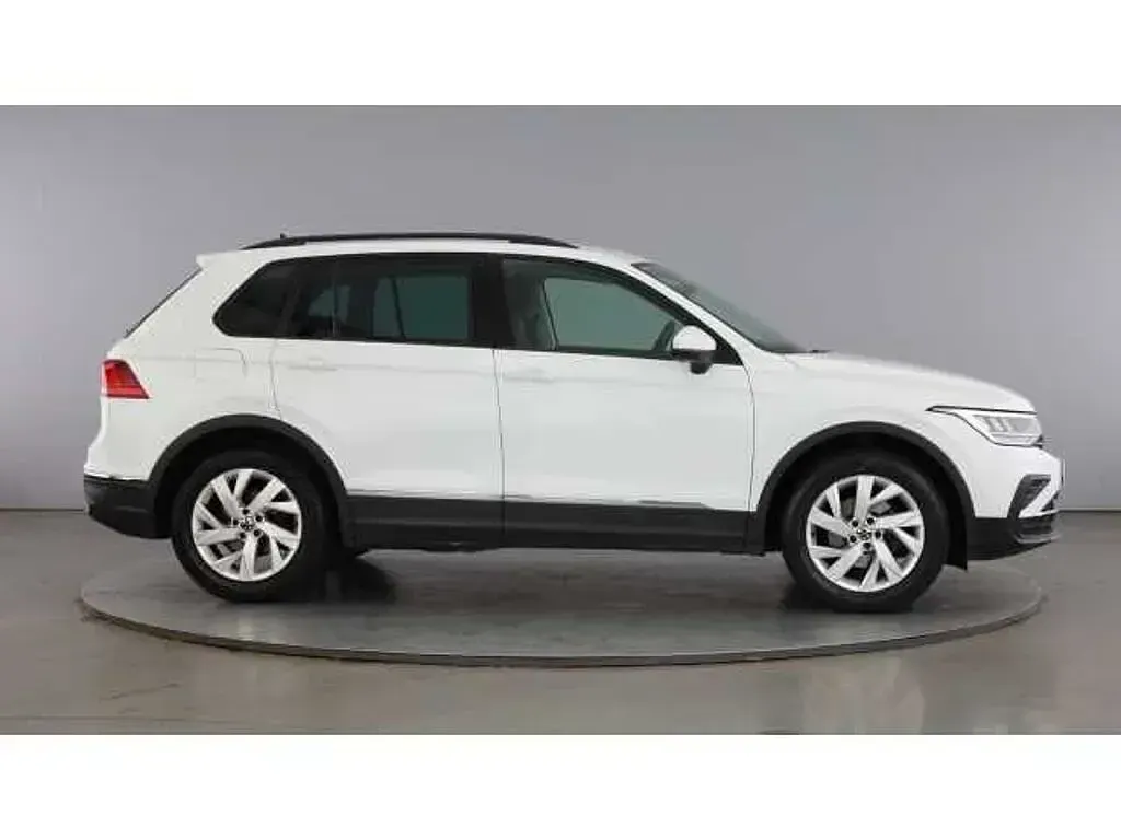 Used VW Tiguan Life 150 HP (110 kW) 2022 White SUV