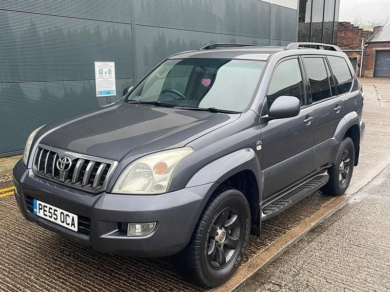Silver Used 2005 Toyota Land Cruiser Estate | £5,995 (Fair price) - Image 1/4
