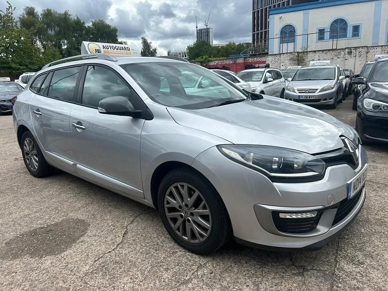 Silver Used 2014 Renault Mégane GrandTour Estate | £2,495 (Good price) - Image 1/2