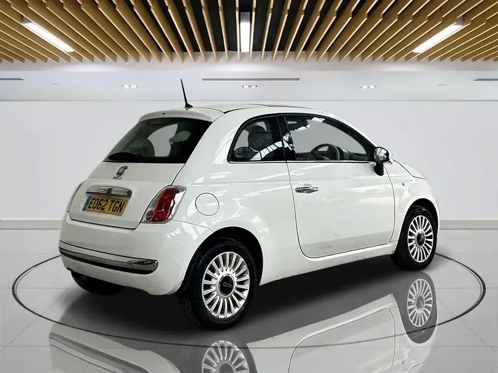 Usado Fiat 500 Lounge 69 HP (50 kW) 2012 Branco Citadino