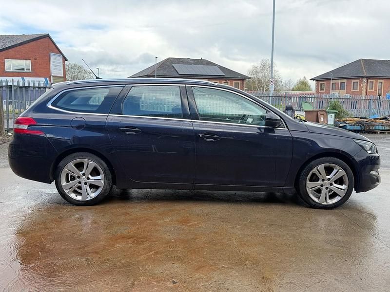 Used Peugeot 308 Allure 2016 Blue Estate
