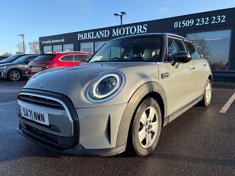 Begagnad Mini Cooper Classic 2021 Grå Halvkombi