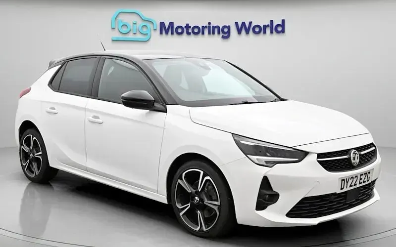 Używany Vauxhall Corsa Edition 131 KM (96 kW) 2022 Hatchback