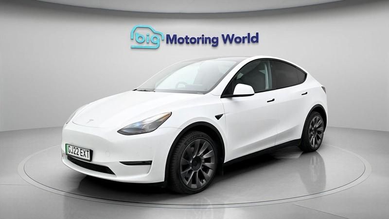 Used Tesla Model Y Long Range AWD 378 kW (514 HP) 2022 White SUV
