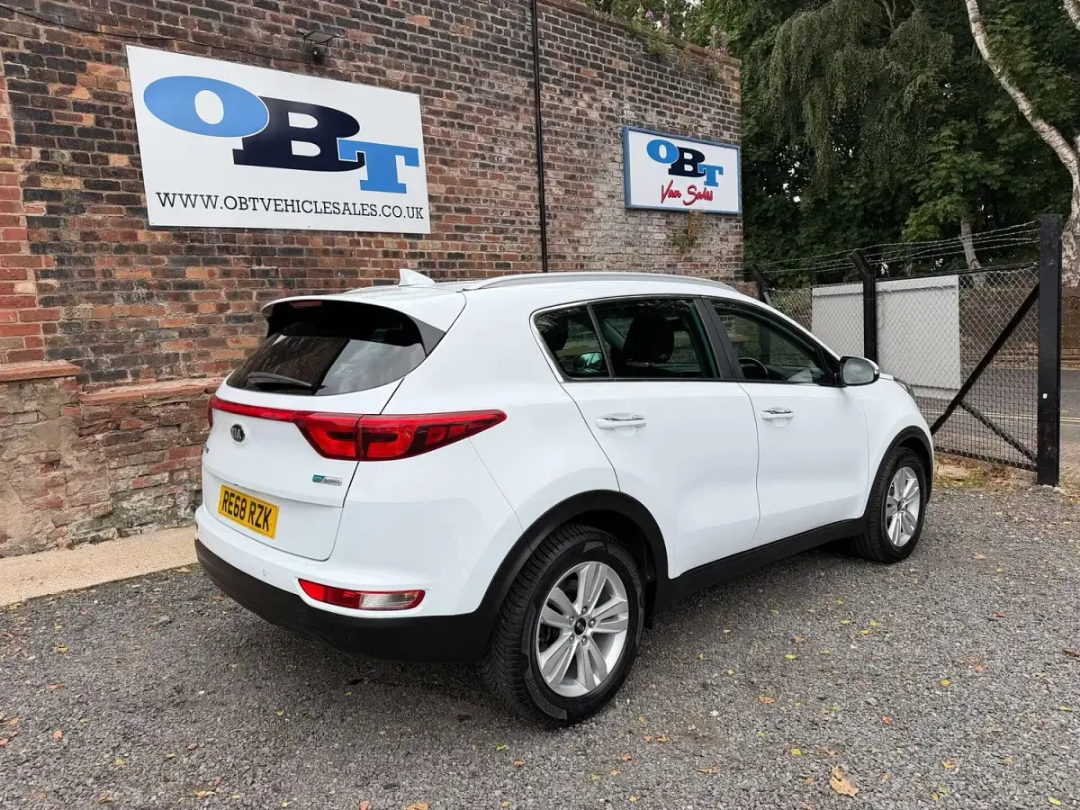 Used Kia Sportage 2018 White SUV