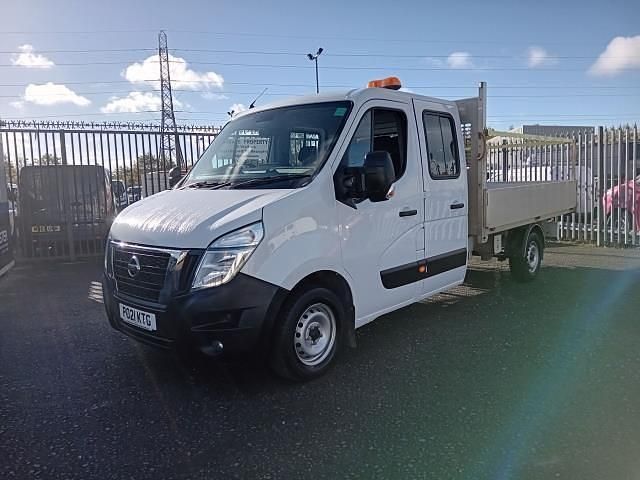 Used Nissan NV400 Tekna 150 HP (110 kW) 2021 White Van