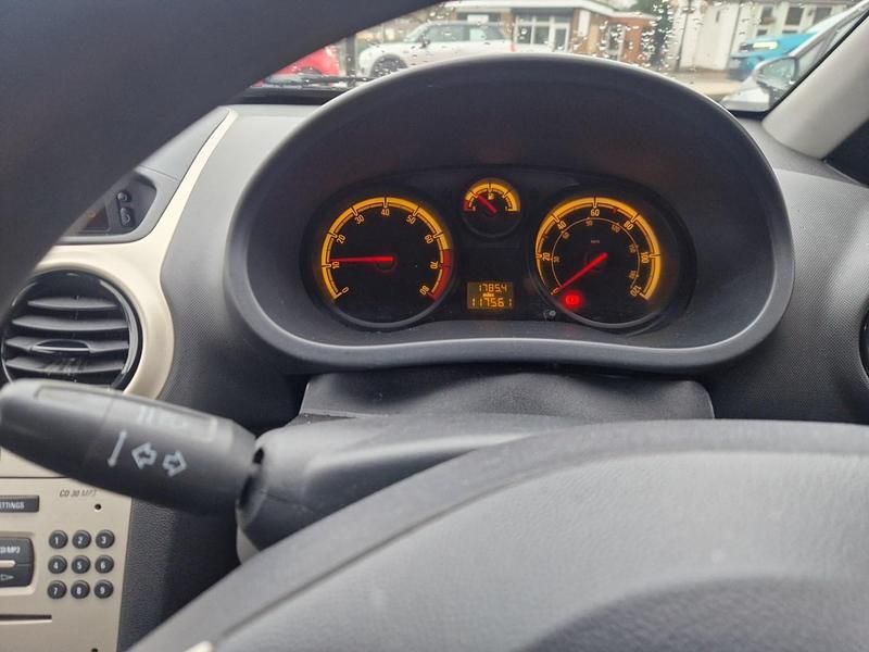 Used Vauxhall Corsa Active 59 HP (43 kW) 2009 Black Hatchback