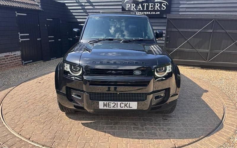 Used Land Rover Defender 525 HP (386 kW) 2024 SUV
