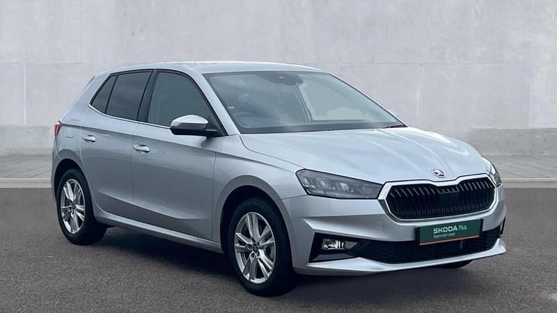Brilliant silver metallic Used 2025 Skoda Fabia SE L Hatchback | £20,500 - Image 1/4