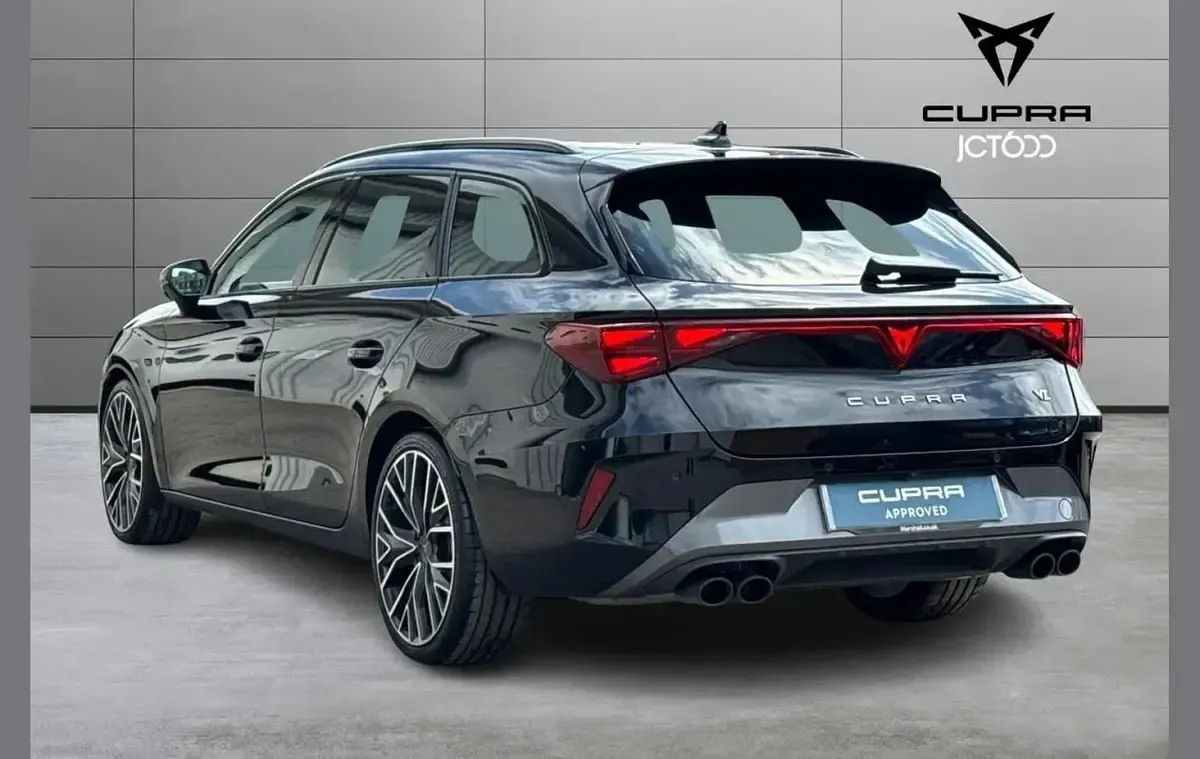 Used Cupra Leon VZ2 328 HP (241 kW) 2025 Black Estate