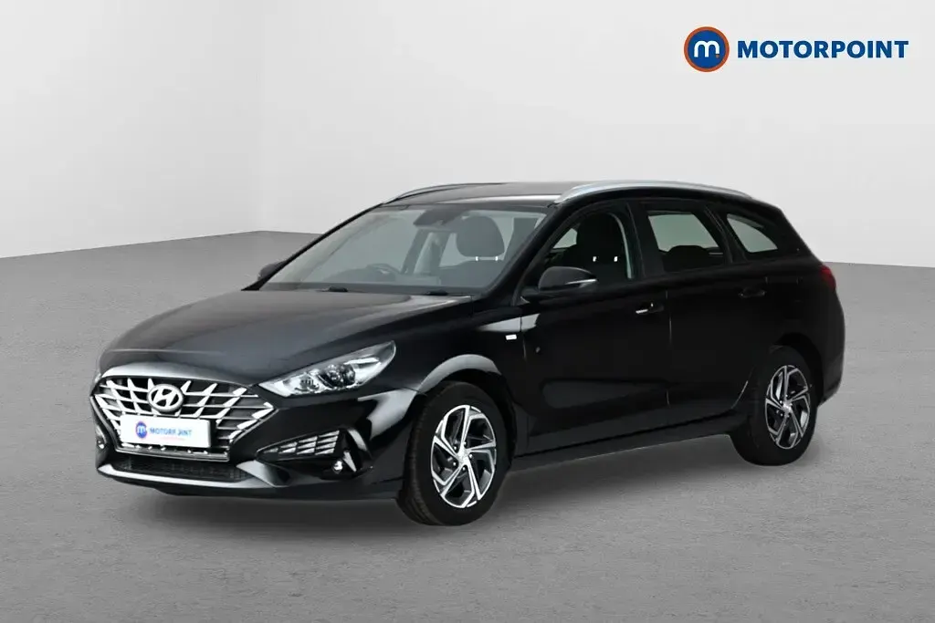 Used Hyundai i30 SE 120 HP (88 kW) 2022 Black Estate