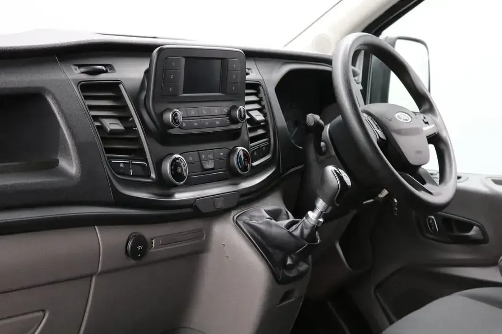 Usado Ford Transit 105 HP (77 kW) 2022 Branco Van