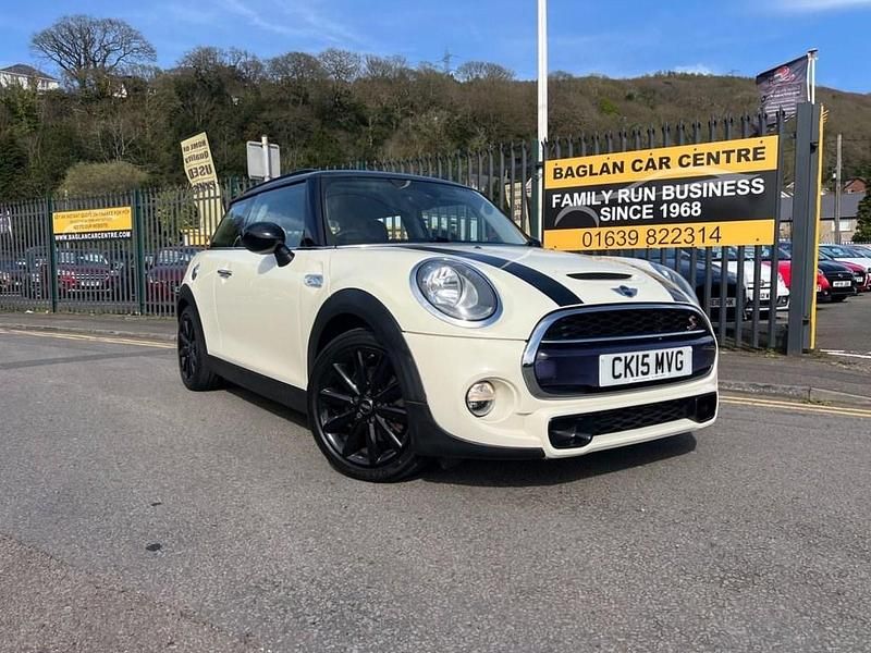 Used Mini Cooper S Hatch 192 HP (141 kW) 2015 White Hatchback