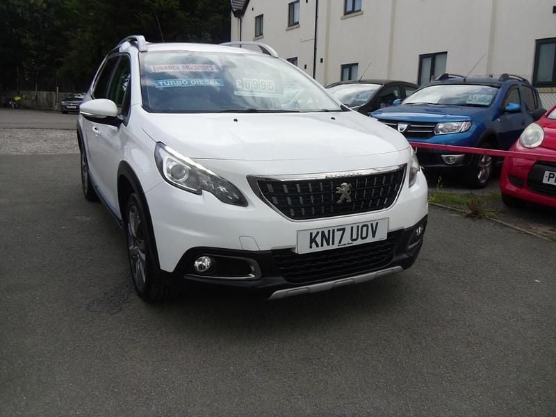 White Used 2017 Peugeot 2008 Allure SUV | £6,995 (A bit pricey) - Image 1/4