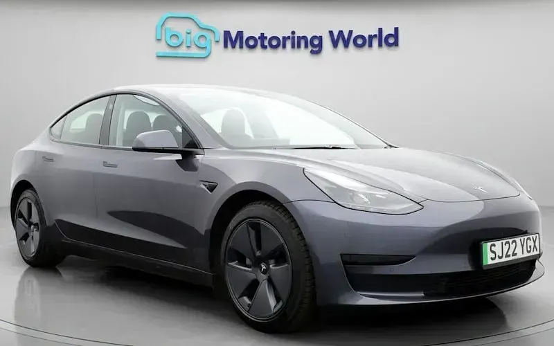 Used Tesla Model 3 Standard Range 180 kW (245 HP) 2022 Sedan