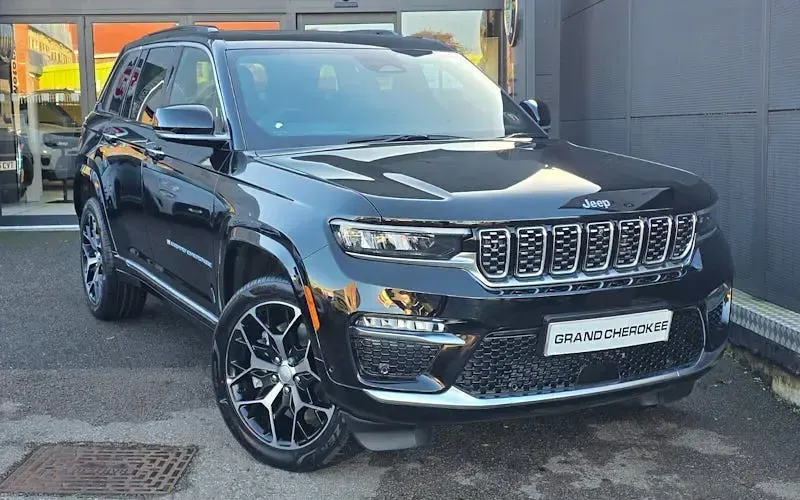 Używany Jeep Grand Cherokee Summit 381 KM (280 kW) 2024 SUV