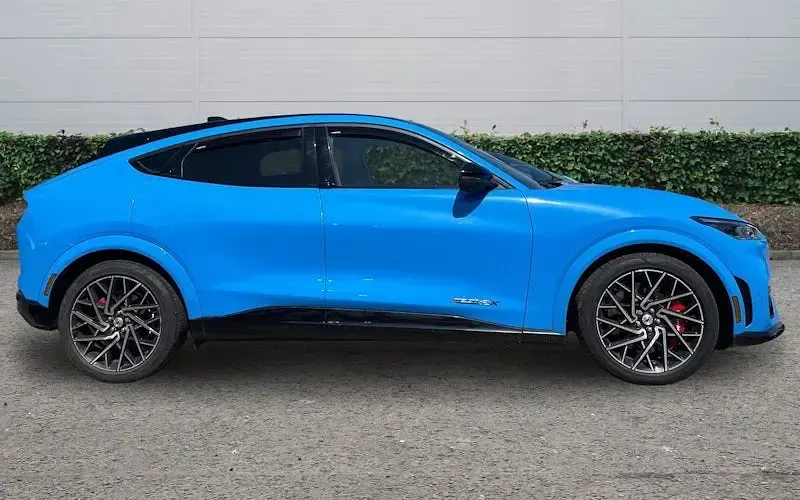 Used Ford Mustang 487 HP (358 kW) 2021 Blue Estate