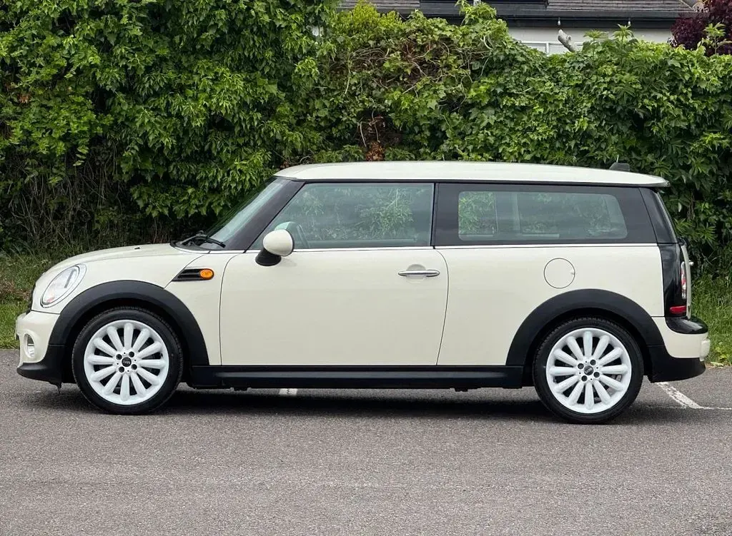 Used Mini Cooper Clubman 112 HP (82 kW) 2013 White Estate