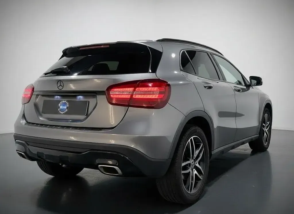 Used Mercedes GLA200 Urban 156 HP (114 kW) 2019 Grey SUV