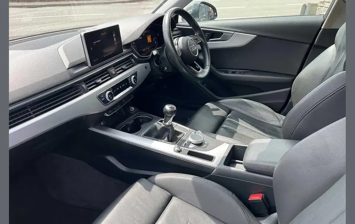 Used Audi A4 147 HP (108 kW) 2018 Grey Sedan