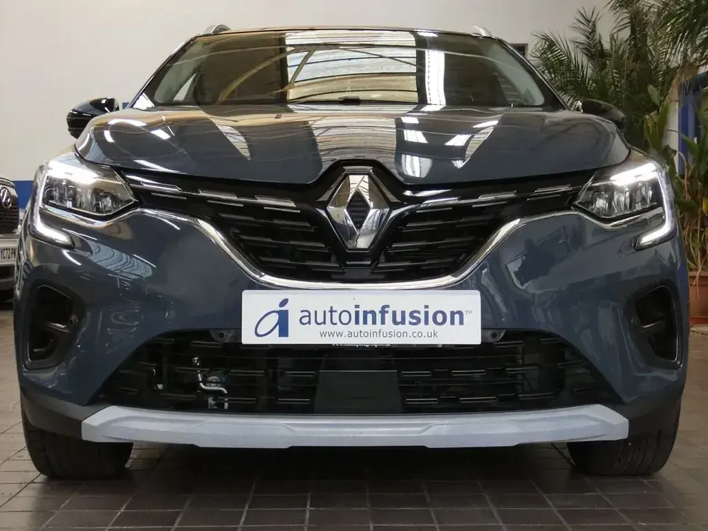 Używany Renault Captur Techno 143 KM (105 kW) 2023 Niebieski SUV