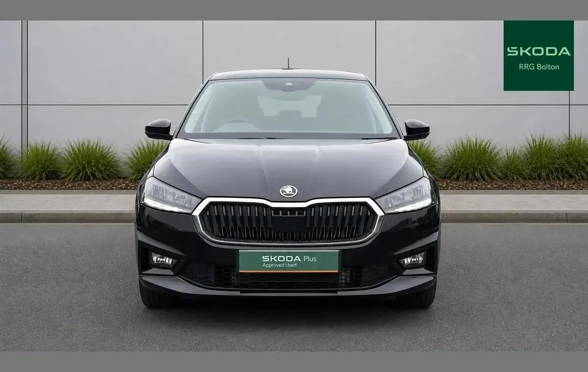 Used Skoda Fabia SE 113 HP (83 kW) 2024 Black magic pearl effect Hatchback