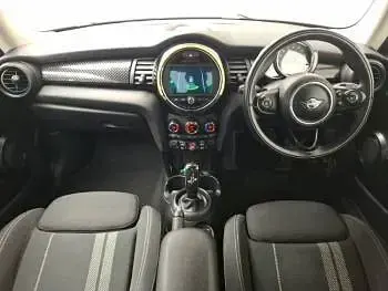 Gebraucht Mini Cooper S Classic 192 PS (141 kW) 2019 Schwarz Kleinwagen