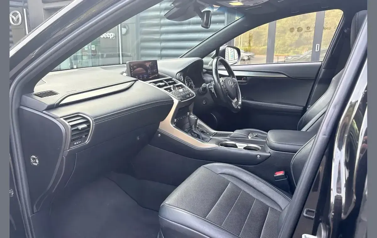 Used Lexus NX300h Sport Line 194 HP (142 kW) 2018 Black SUV