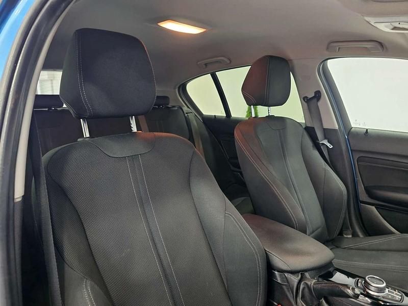 Used BMW 118 Sport Line 2018 Blue Hatchback