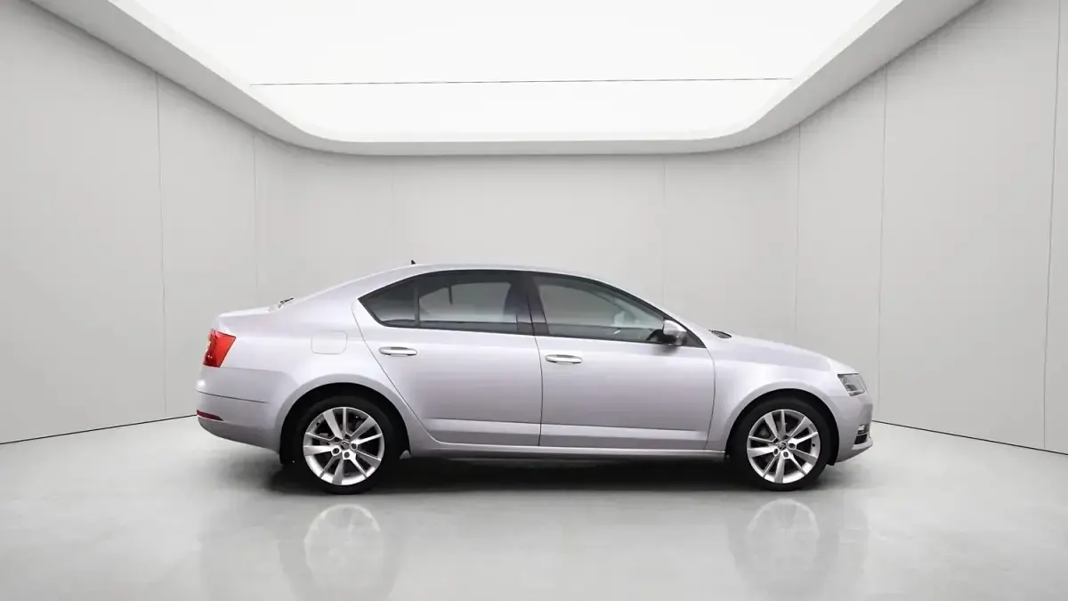 Used Skoda Octavia SE L 150 HP (110 kW) 2019 Silver Hatchback