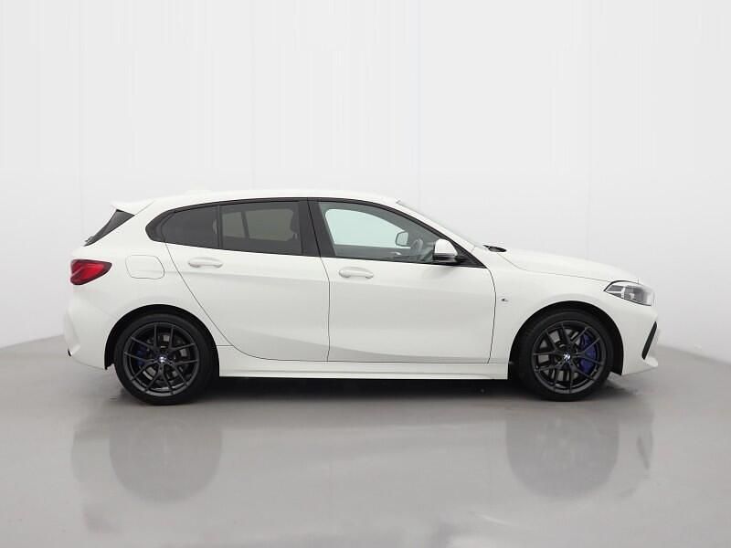 Used BMW 120 M Sport 187 HP (137 kW) 2023 White Hatchback